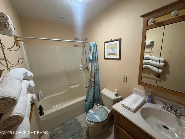 $515,000 | 154 Bishop Circle, Albrightsville, PA 18210