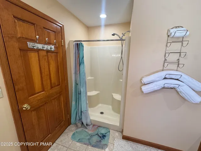 $515,000 | 154 Bishop Circle, Albrightsville, PA 18210