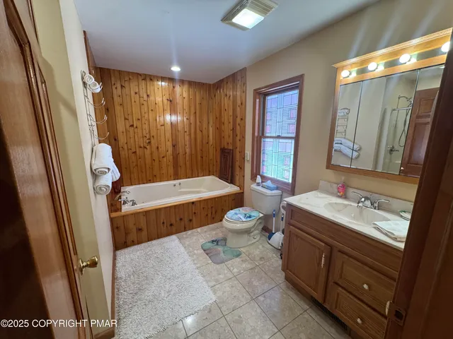 $515,000 | 154 Bishop Circle, Albrightsville, PA 18210