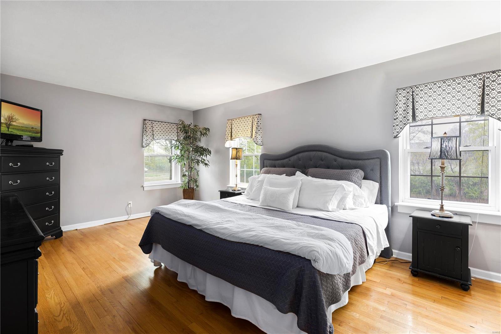 572 South Berry Road St. Louis, MO 63122 - Photo 14 of 21 Gallery Image 14