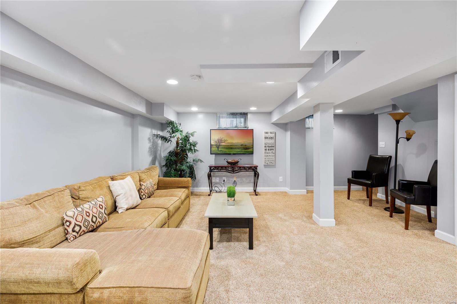 572 South Berry Road St. Louis, MO 63122 - Photo 17 of 21 Gallery Image 17