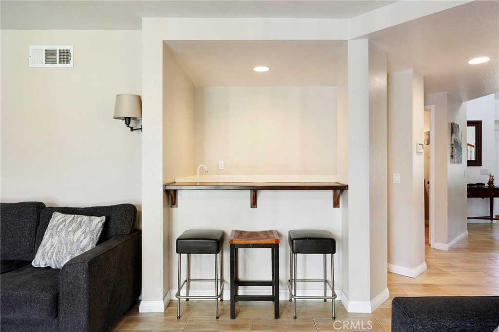 16891 Mariposa Avenue Riverside, CA 92504 - Photo 37 of 50 Wet Bar