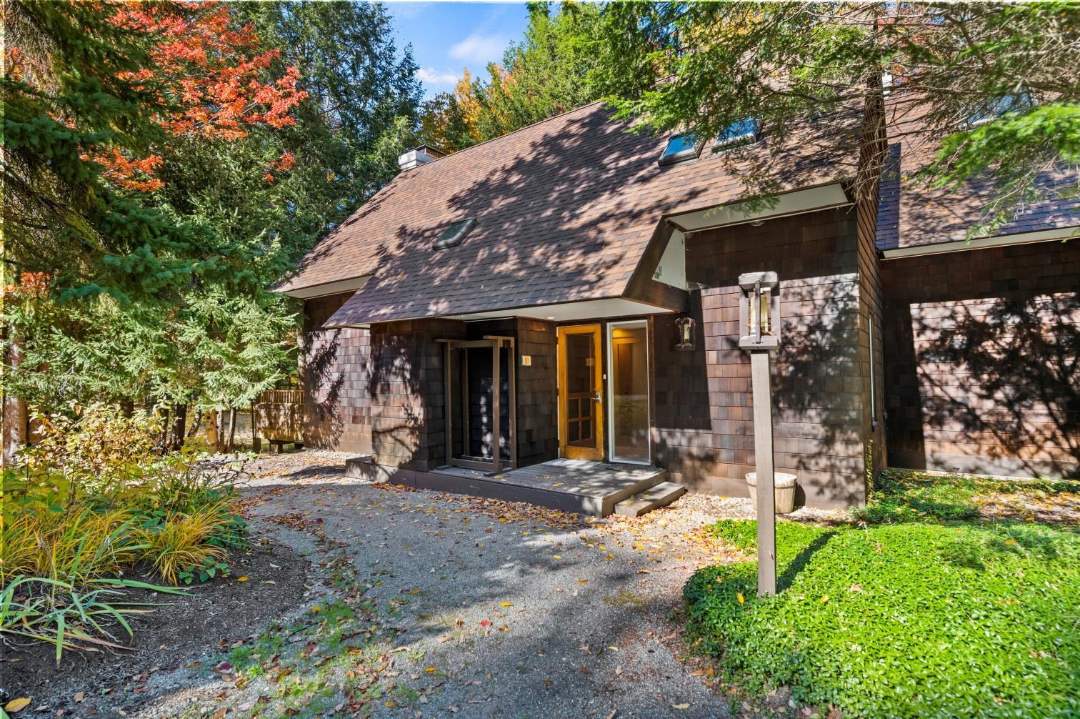 10 Pond View Road Winhall, VT 05340 - Photo 1 of 35