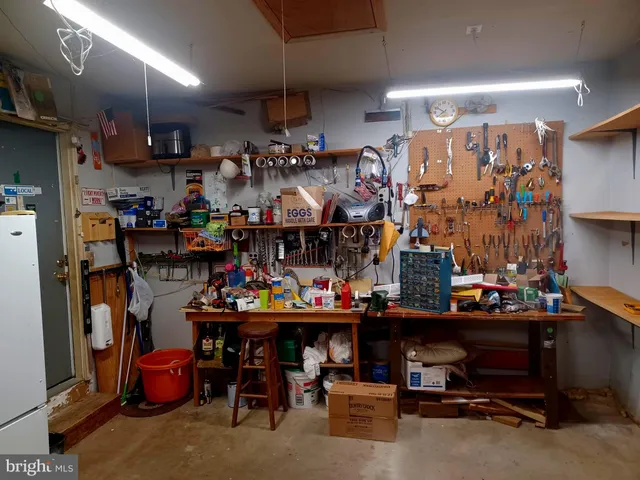 $3,300 | 17 Blackburn Court, Burtonsville, MD 20866