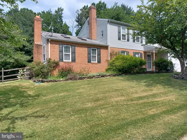 $3,200 | 17 Blackburn Court, Burtonsville, MD 20866