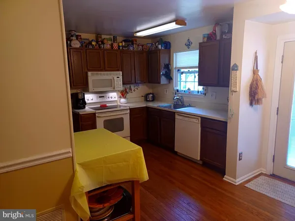 $2,950 | 17 Blackburn Court, Burtonsville, MD 20866