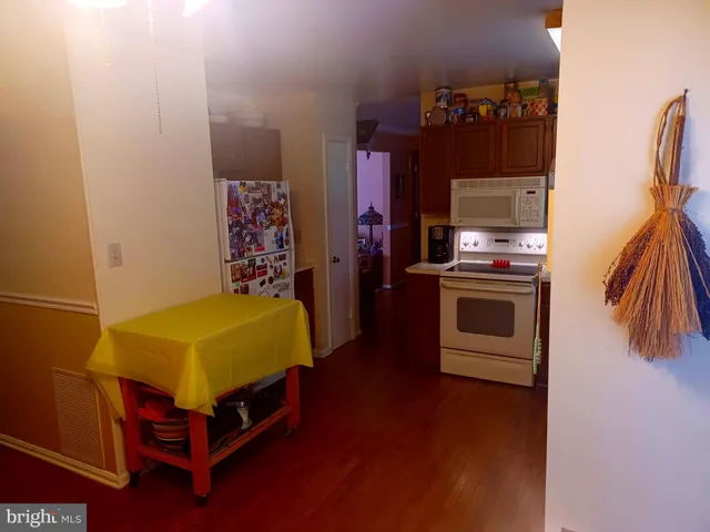 $3,300 | 17 Blackburn Court, Burtonsville, MD 20866