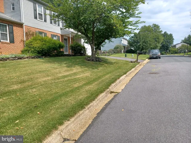 $3,200 | 17 Blackburn Court, Burtonsville, MD 20866