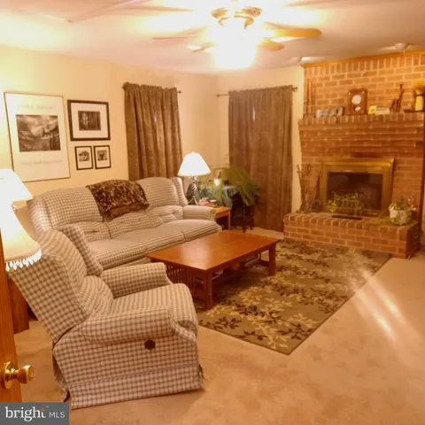 $3,300 | 17 Blackburn Court, Burtonsville, MD 20866