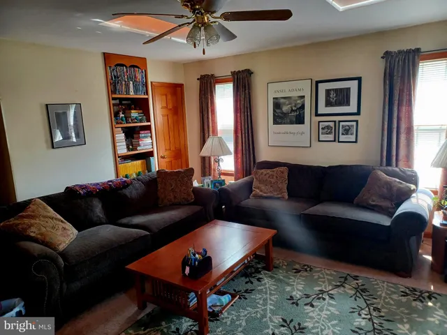 $3,300 | 17 Blackburn Court, Burtonsville, MD 20866