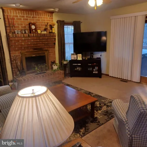 $3,300 | 17 Blackburn Court, Burtonsville, MD 20866