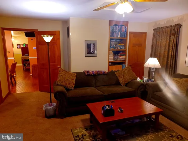 $3,300 | 17 Blackburn Court, Burtonsville, MD 20866