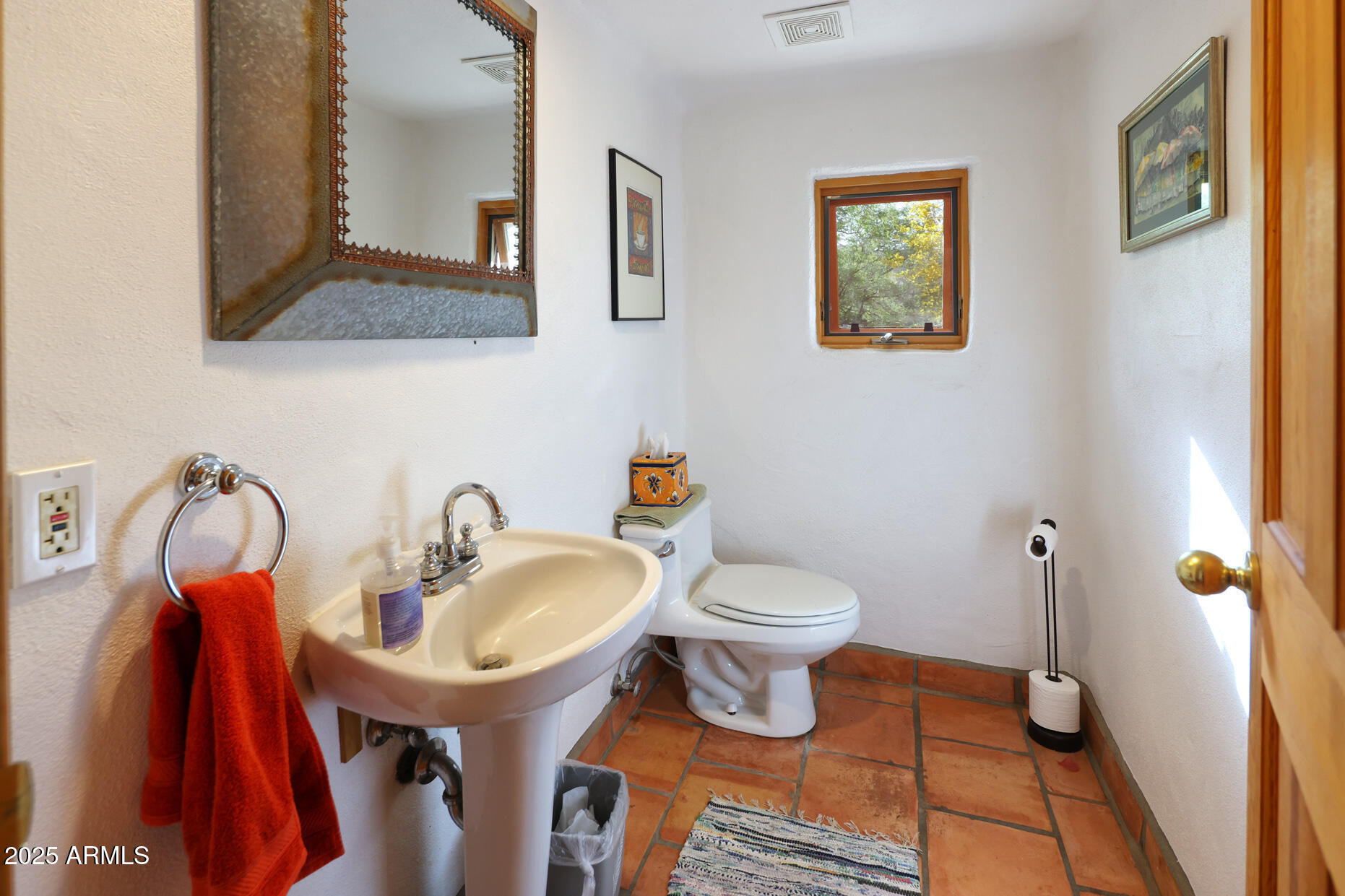 89395 East Aravaipa Road Winkelman, AZ 85192 - Photo 23 of 73 Bathroom