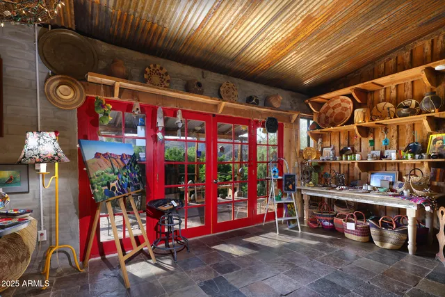 $3,350,000 | 89395 East Aravaipa Road, Winkelman, AZ 85192