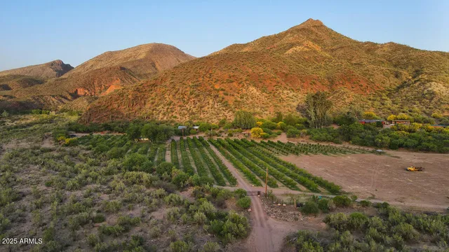 $3,350,000 | 89395 East Aravaipa Road, Winkelman, AZ 85192