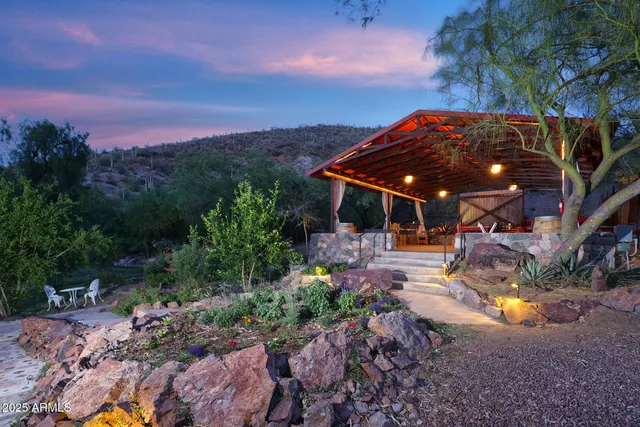 $3,350,000 | 89395 East Aravaipa Road, Winkelman, AZ 85192