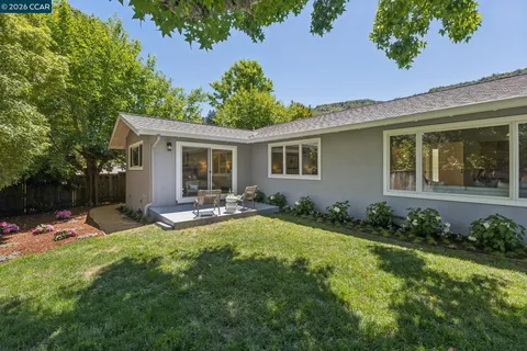 $1,695,000 | 263 Tharp Drive, Moraga, CA 94556