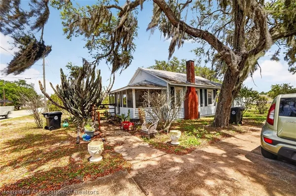$165,000 | 560 North Palm Avenue, Frostproof, FL 33843