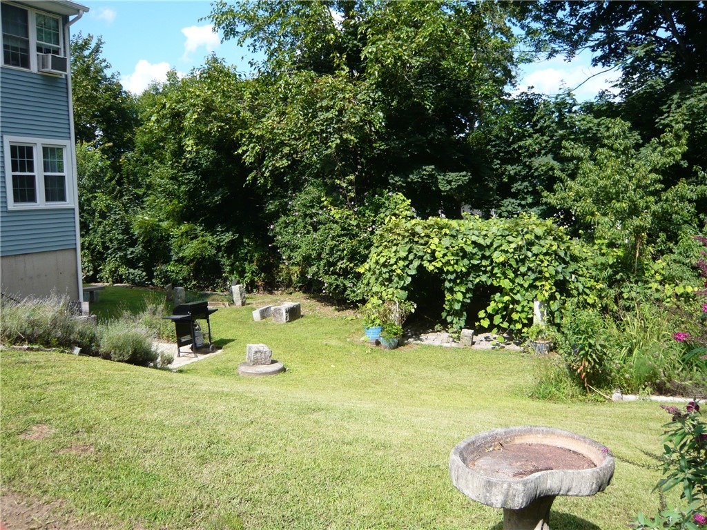 8 Mumford Street Coventry, RI 02816 - Photo 11 of 31 Gallery Image 11