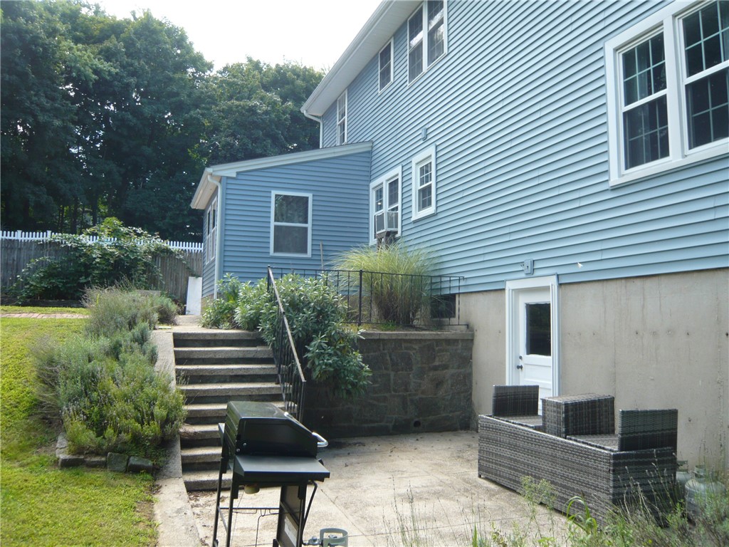 8 Mumford Street Coventry, RI 02816 - Photo 5 of 31 Gallery Image 5