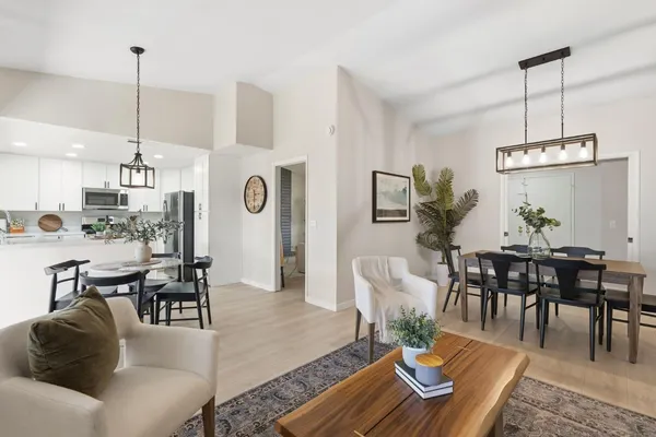 $499,900 | 5865 Esrig Way, Sacramento, CA 95841