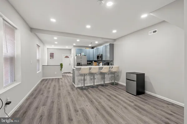 $2,800 | 4928 Florence Avenue, Philadelphia, PA 19143