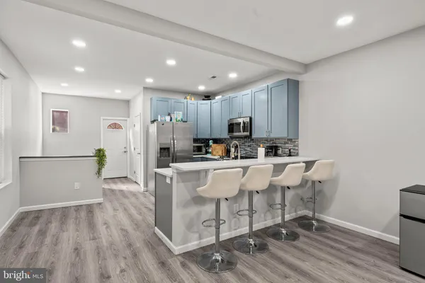 $2,800 | 4928 Florence Avenue, Philadelphia, PA 19143