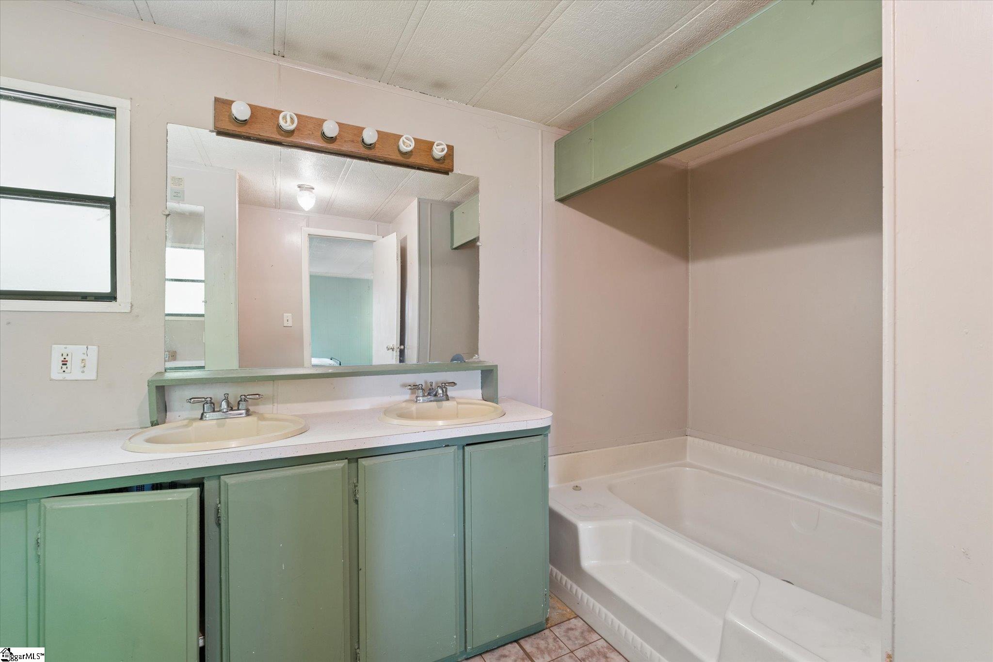 599 South Glassy Mountain Road Pickens, SC 29671 - Photo 21 of 31