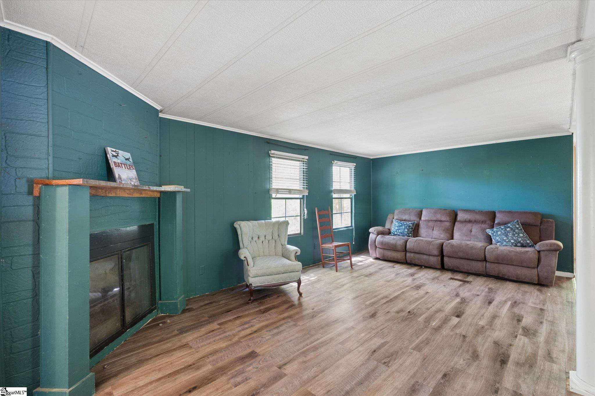 599 South Glassy Mountain Road Pickens, SC 29671 - Photo 7 of 31