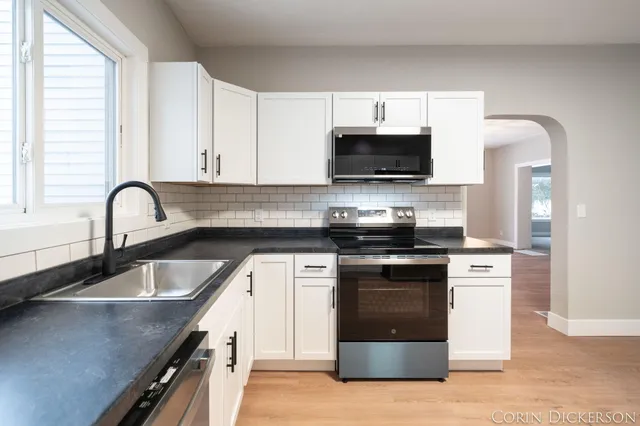 $319,900 | 5306 West Carson City Road, Greenville, MI 48838