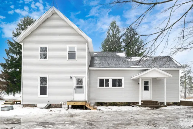 $319,900 | 5306 West Carson City Road, Greenville, MI 48838