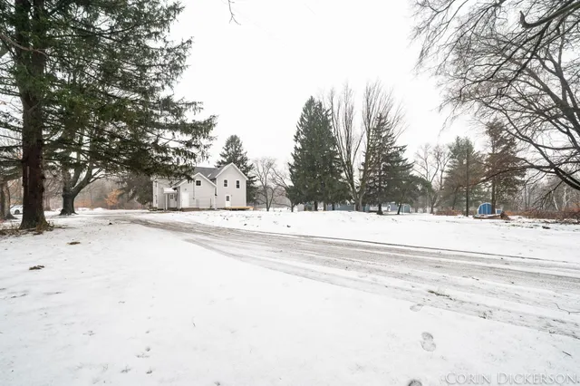 $319,900 | 5306 West Carson City Road, Greenville, MI 48838