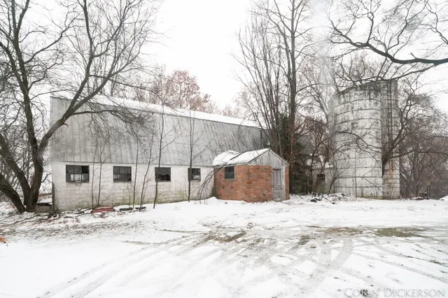 $319,900 | 5306 West Carson City Road, Greenville, MI 48838