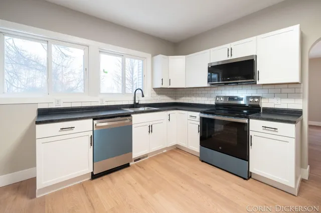 $319,900 | 5306 West Carson City Road, Greenville, MI 48838