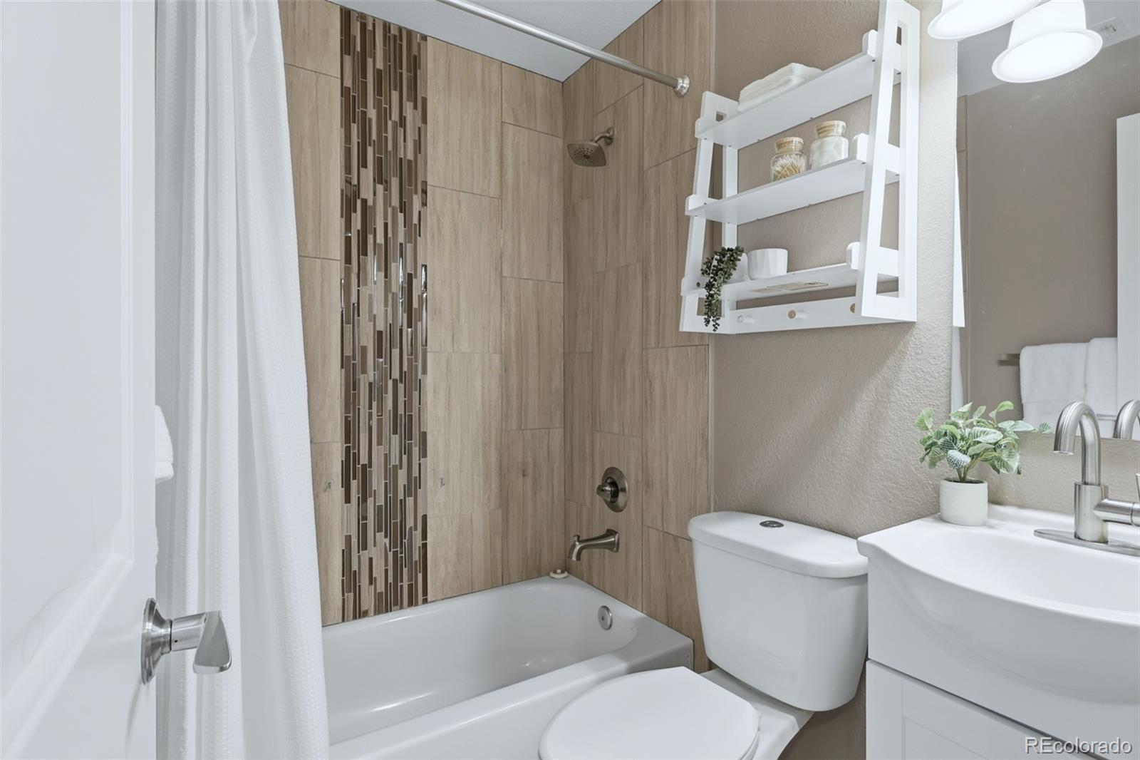 2737 Elizabeth Street Denver, CO 80205 - Photo 25 of 50