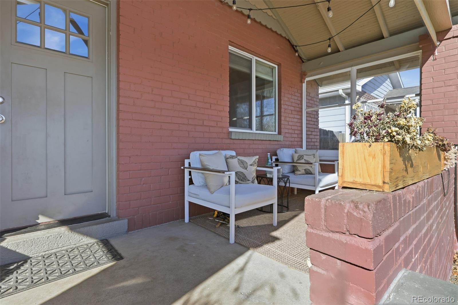 2737 Elizabeth Street Denver, CO 80205 - Photo 3 of 50