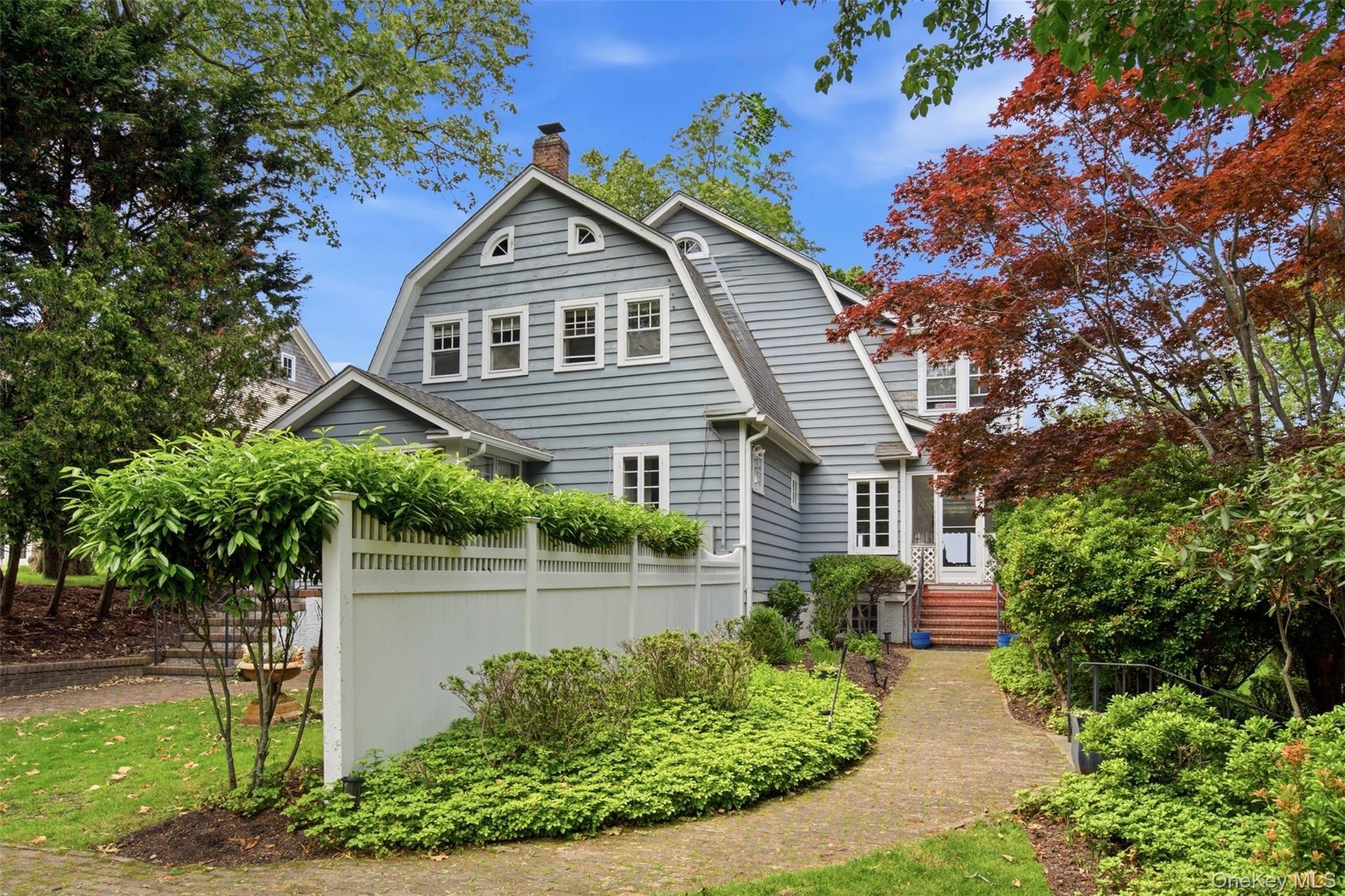 7 Thompson Street Shoreham, NY 11786 - Photo 2 of 38