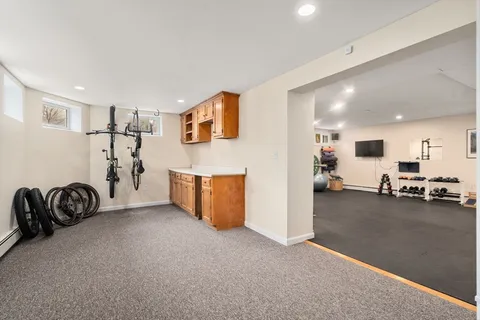$1,695,000 | 58 Hartford Street, Dover, MA 02030