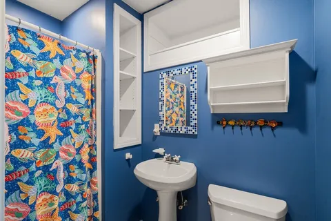 $1,695,000 | 58 Hartford Street, Dover, MA 02030