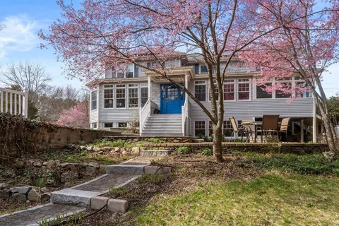 $1,695,000 | 58 Hartford Street, Dover, MA 02030
