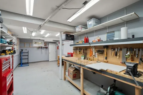 $1,575,000 | 58 Hartford Street, Dover, MA 02030