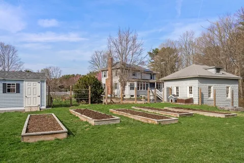 $1,695,000 | 58 Hartford Street, Dover, MA 02030