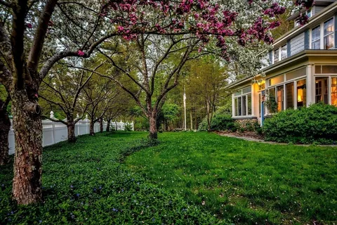 $1,575,000 | 58 Hartford Street, Dover, MA 02030