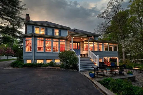 $1,575,000 | 58 Hartford Street, Dover, MA 02030