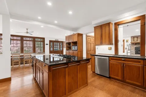 $1,575,000 | 58 Hartford Street, Dover, MA 02030