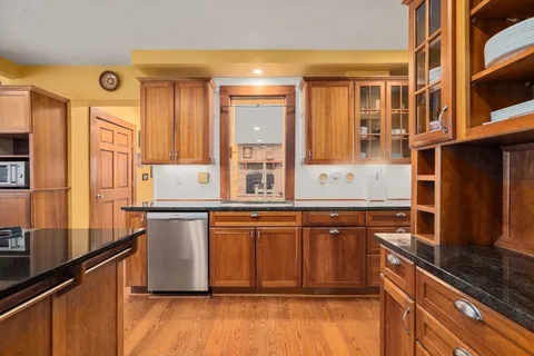 $1,575,000 | 58 Hartford Street, Dover, MA 02030