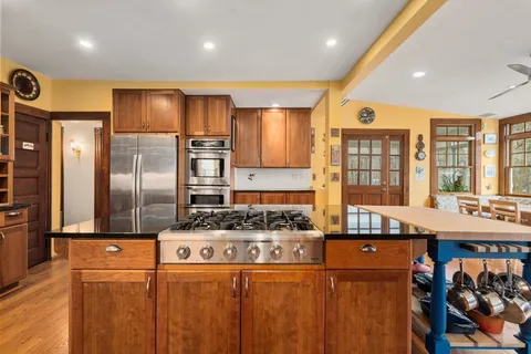 $1,695,000 | 58 Hartford Street, Dover, MA 02030
