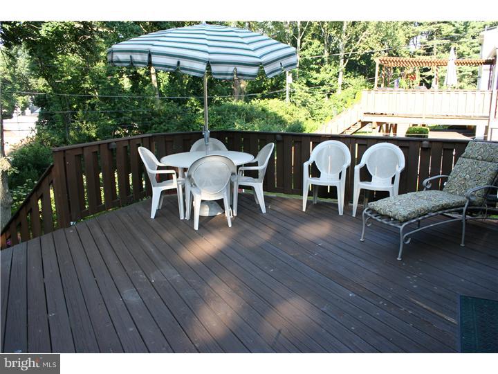 286 Valley View Road Springfield, PA 19064 - Photo 12 of 24 Deck