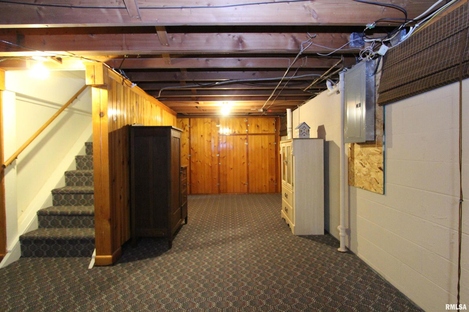 915 North 12th Street Clinton, IA 52732 - Photo 16 of 22
