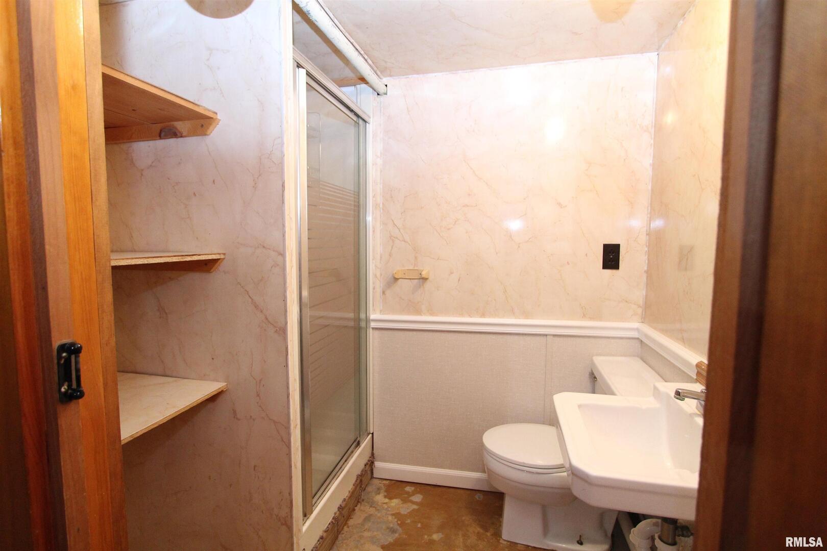 915 North 12th Street Clinton, IA 52732 - Photo 19 of 22